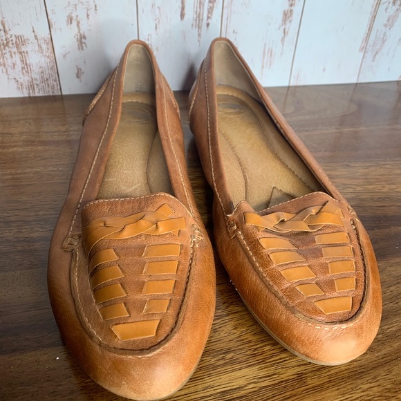 Nurture Flats Size 8M Rich Tan Leather Woven Shoes - Picture 3 of 4